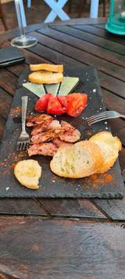 Cafetería. La Fuente.