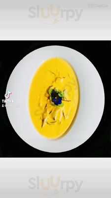 Everest Fusion Restaurant & Cocktail Bar