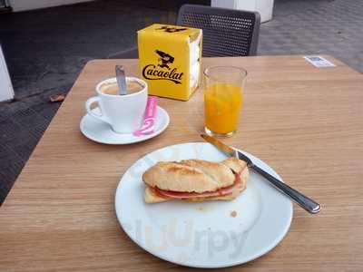 Heladeria Mascarpone Reina Mercedes