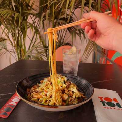 Tuk Tuk Noodles Huelin