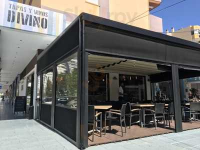 Tapas Y Vino Divino