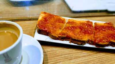 Cafeteria-churreria Los Alpes Suizos