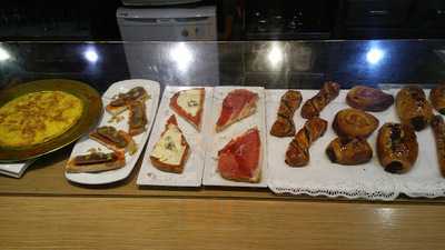 Cafeteria-churreria Los Alpes Suizos