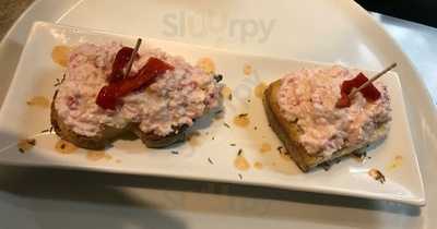 Cafeteria-churreria Los Alpes Suizos