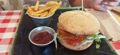 Pomodoro Viapol Center