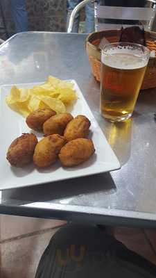 Bar Cafeteria Y Cerveceria Los Romeros