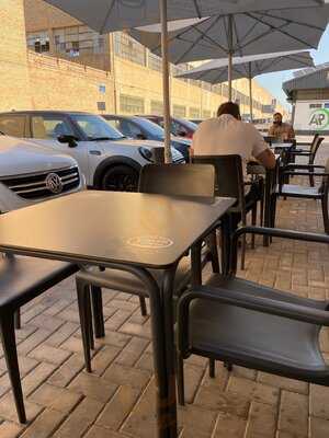 Bar Cafetería Esquina De Hytasa