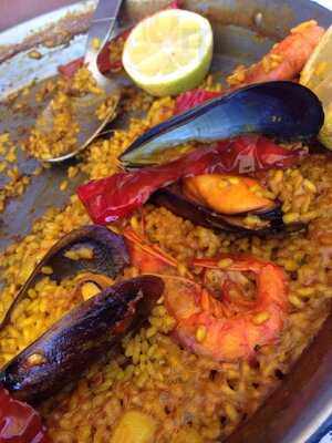 La Sirena Del Puerto