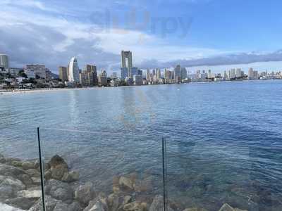 La Sirena Del Puerto