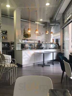 Amália's Portuguese Flavours