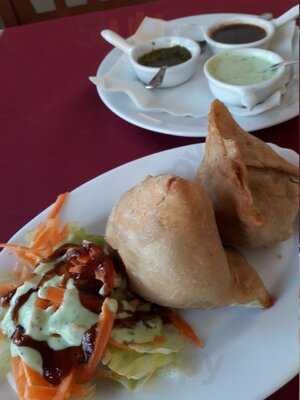 Yogi Bar Restaurante