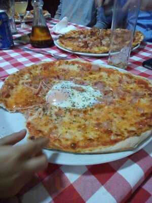 Pizzeria Canta Napoli