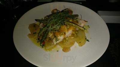 Doq Barcelona Restaurant & Cocktail Bar