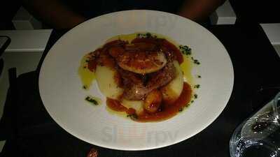 Doq Barcelona Restaurant & Cocktail Bar