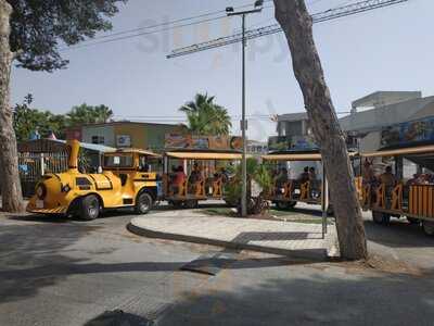 Camping Internacional La Marina