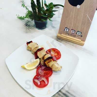 Kokona Restaurant & Lounge