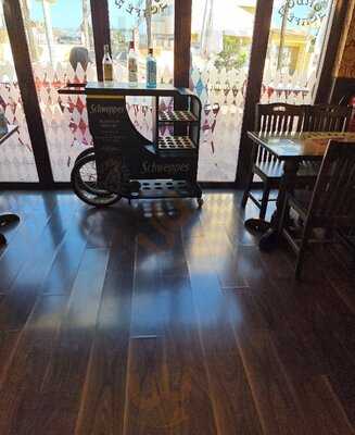 London Cafe Benalmadena