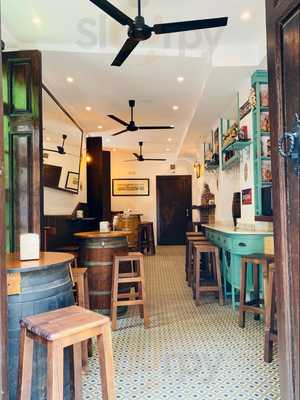 La Esquinita Del Chupa Y Tira