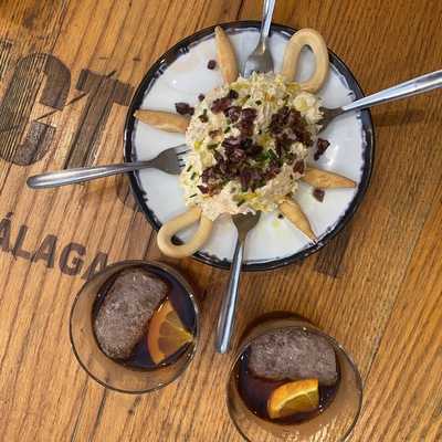 La Esquinita Del Chupa Y Tira