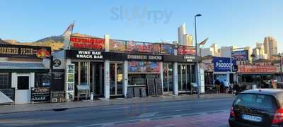 Fast Food Sinatra's Snack Bar