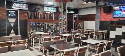 Fast Food Sinatra's Snack Bar