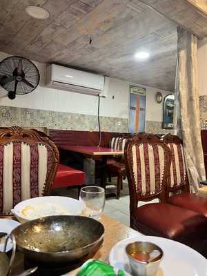 Adil Tandoori Restaurante (halal)