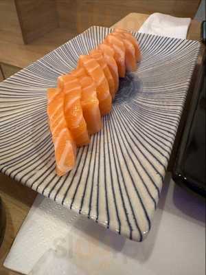 Hachiko Sushi
