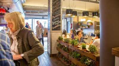 Moka Restaurant Cafeteria