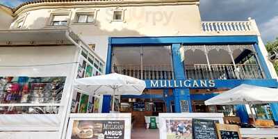 Mulligans Pub