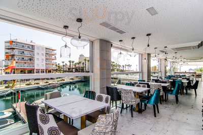 La Terraza Del Canal