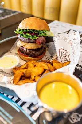 Lorena Cafe - Photo 8