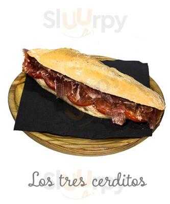 Los Tres Cerditos Charcutaberna