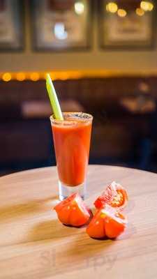 Bloody Mary Cocktail & Tapas