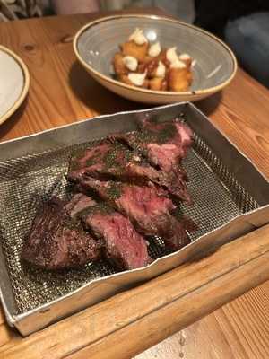 Moix Wine & Gastrobar