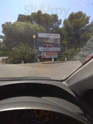 The Agus Gatrobar Beach