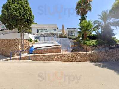 The Agus Gatrobar Beach