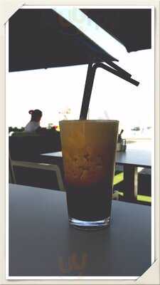 La Mar De Vinos Muelle Uno