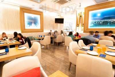 Cantina 10 By Dos Santos