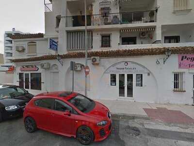 Bar-coctelería Teteria Albanta.