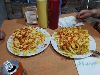 Cafeteria Burger Mikky