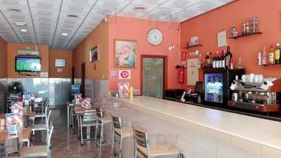 Cafeteria Burger Mikky