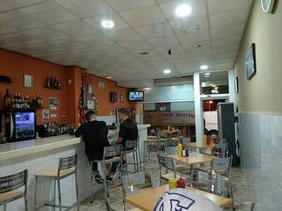 Cafeteria Burger Mikky