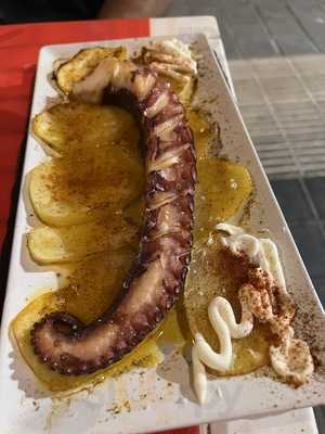 Quinto Y Tapa Tasca Borrull