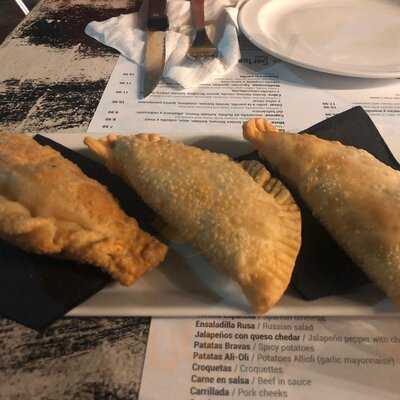 La Estancia, Tapas - Grill Asador