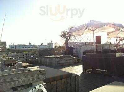 Mist, Entre El Cielo Y El Mar