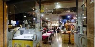 La Taberna, Vinos Y Tapas.