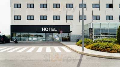 Area De Servicio Del Hotel As Torrent