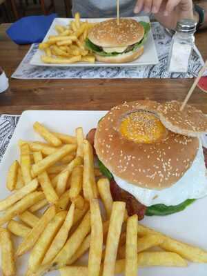 La Bicicleta Tapería Cafetería