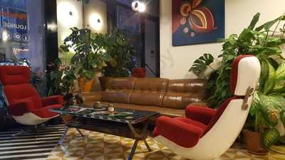 Retrome Café & Lounge - Photo 7