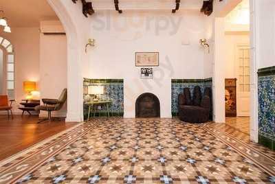 Retrome Café & Lounge - Photo 8